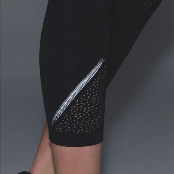 Lululemon Inspire Tight II - Picture 5 of 16